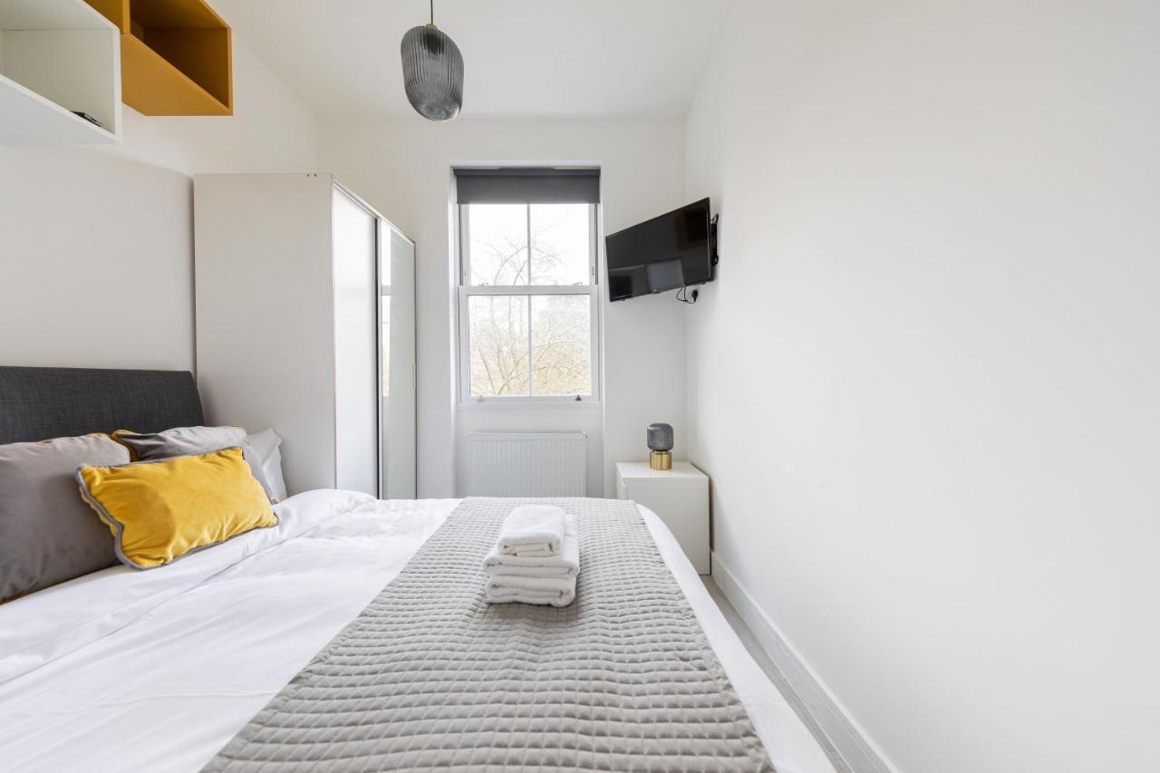 Cozy Ensuite Bedroom For Two Near Tufnell Park Лондон Экстерьер фото