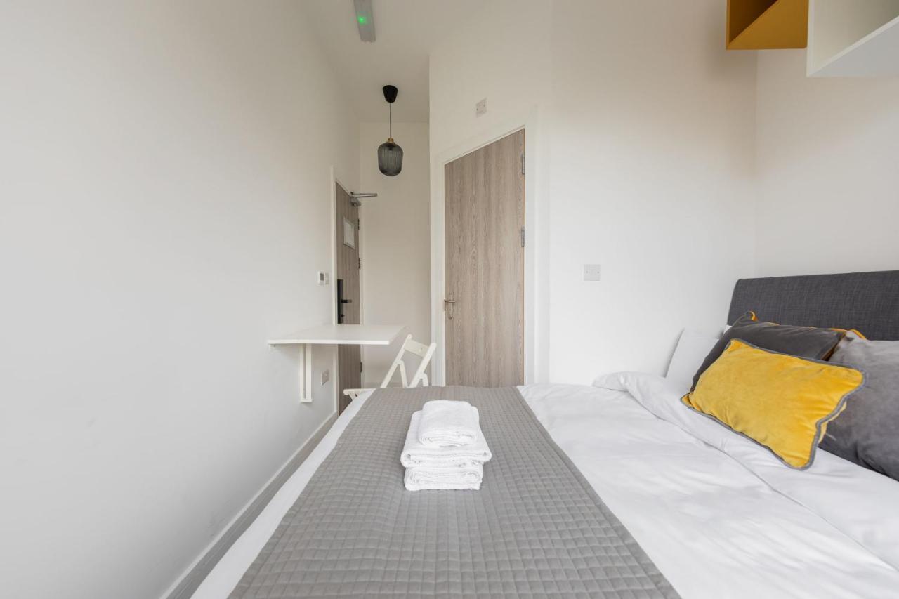 Cozy Ensuite Bedroom For Two Near Tufnell Park Лондон Экстерьер фото